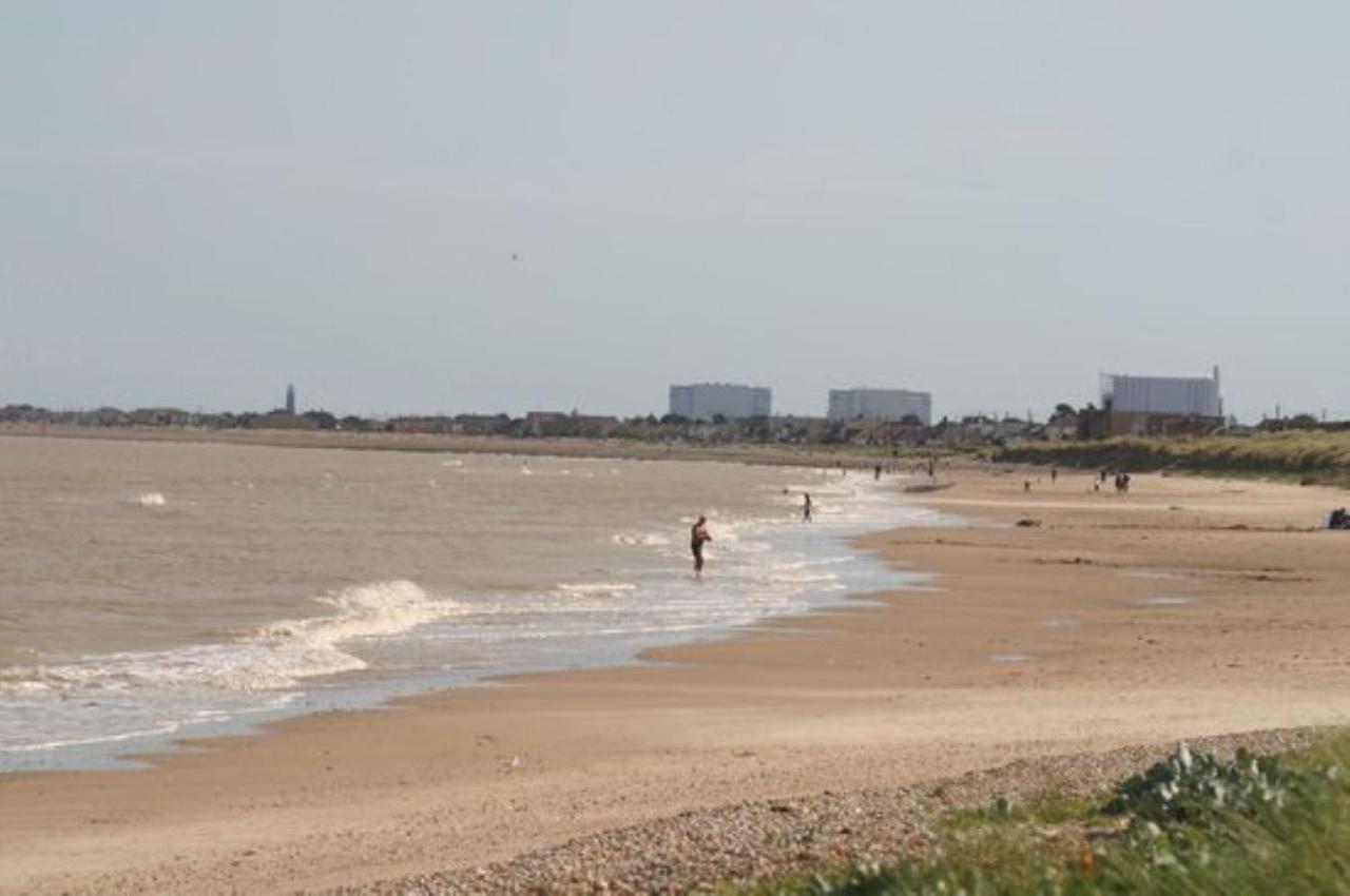 Beautiful Spacious Holiday Home - Romney Sands New Romney Buitenkant foto